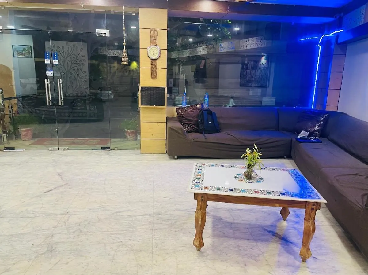 Hotel Blue Ray Family Guest House Nagla Dhimar