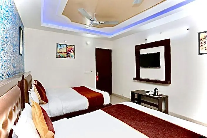 Hotel Blue Ray Family Guest House Nagla Dhimar