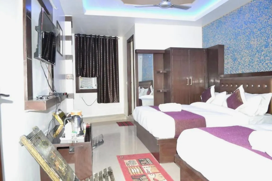 Hotel Blue Ray Family Guest House Nagla Dhimar